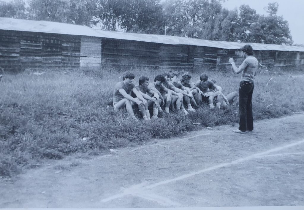 Mon père avec une de ses équipes autour de 1970